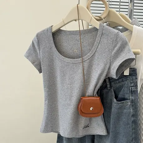 辣妹U领正肩刺绣短袖T恤女夏季2025新款韩版修身显瘦短款半袖上衣图片