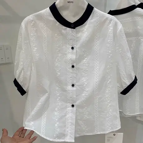韩系2025夏季新款圆领单排扣刺绣撞色拼接短袖衬衫女设计感上衣商品大图