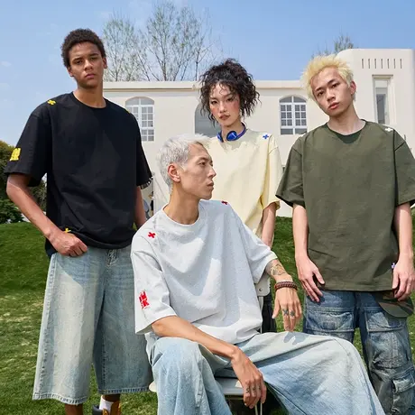 Nuthink多巴胺刺绣短袖T恤简约美式复古潮牌重磅半袖男女2025新款图片