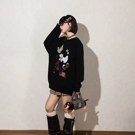 YEP黑色印花卫衣女春秋2025新款插肩袖套头无帽情侣装上衣潮加绒商品大图