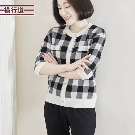 2025春季新款复古简约圆领格子宽松珍珠扣中袖针织衫女装大码外穿图片