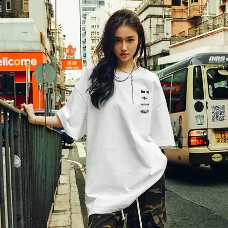 Nuthink美式高街简约字母短袖T恤男潮宽松大码春季情侣款半袖上衣图片