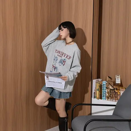 YEP印花圆领插肩袖卫衣女春秋2025新款美式复古套头宽松无帽上衣图片