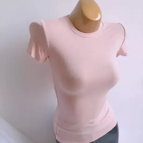 韩国樱花粉显白性感紧身弹力显胸大短袖上衣基本款贴身粉色T恤女图片