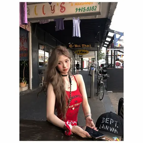 美式辣妹蓝色字母印花短款吊带背心女夏季修身内搭蝴蝶结上衣外穿商品大图