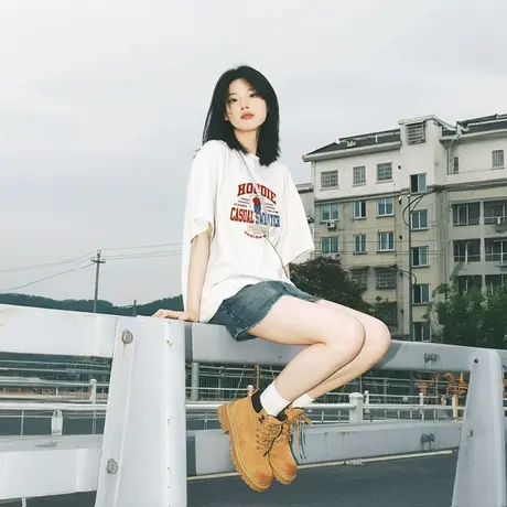 爆款夏季纯棉白色宽松女生短袖t恤2025新款落肩款小众设计感上衣商品大图