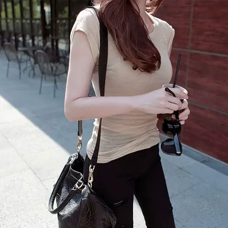 ins夏轻薄微透视显胸短袖裸色t恤女大圆领紧身弹力罩衫肉肤色上衣图片