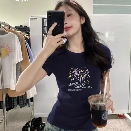 超火cec正肩短袖T恤女夏修身显瘦辣妹纯欲风小个子短款上衣ins潮图片