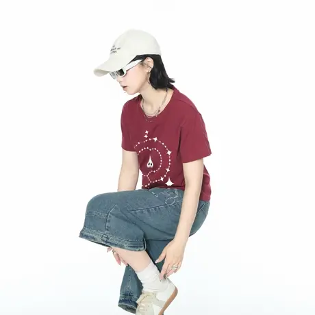 2025夏季新款正肩短款圆领创意印花短袖T恤女街头辣妹风修身上衣图片