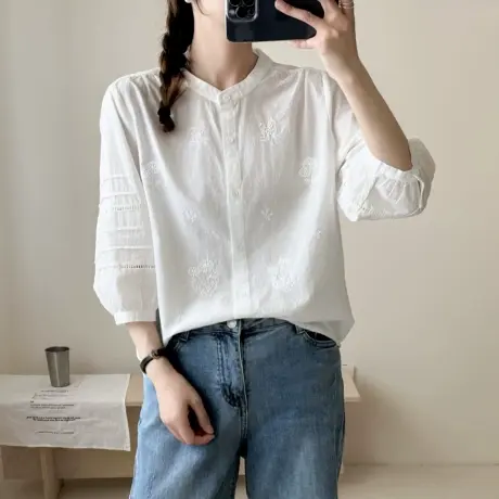 夏季新款七分袖立领衬衫女高级感浮雕绣花洋气镂空灯笼袖中袖衬衣商品大图