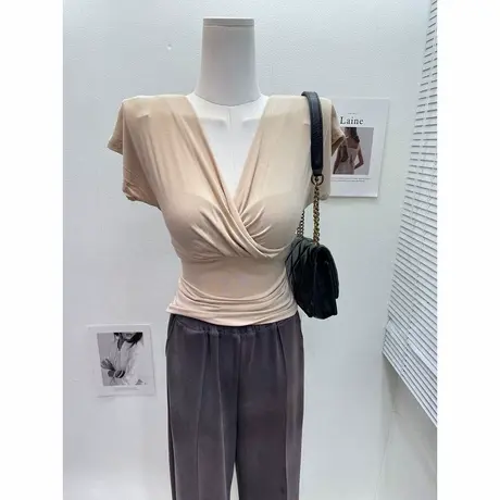 吸睛jin典款~性感交叉深V领短袖T恤女修身显瘦气质薄款体恤上衣夏商品大图