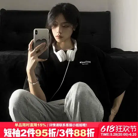 超火ins风黑色正肩短袖t恤女夏季新款宽松显瘦街头风小众潮牌上衣图片