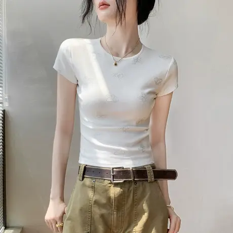 莱赛尔天丝蝴蝶烫钻圆领短袖T恤女夏修身显瘦正肩别致设计感上衣商品大图