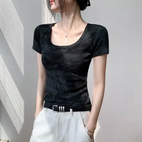 歌倍尚方领扎染别致短袖T恤女2025夏季修身正肩显瘦衬衫内搭上衣图片