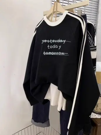 黑色三条杠卫衣女春秋oversize大码宽松套头上衣ins国潮复古外套商品大图