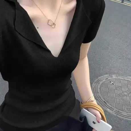 冰丝针织polo衫v领正肩短袖t恤女夏季韩系设计感修身独特漂亮上衣图片