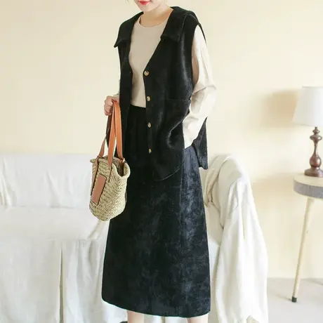 胖妹妹2025秋冬新品复古设计感学院风马甲套装裙商品大图