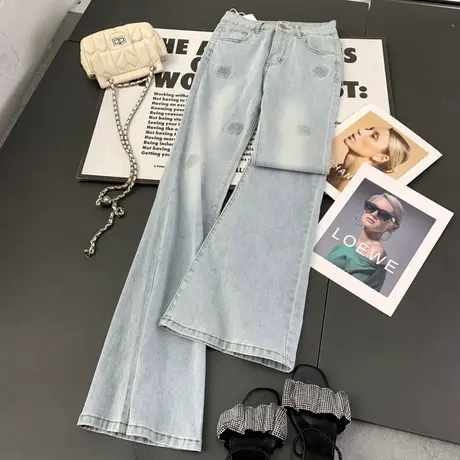 韩版玫瑰压印设计牛仔喇叭裤女2024夏季新款显瘦百搭高腰喇叭长裤图片