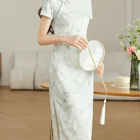 首尚格释2025夏季新品时尚气质高端大气真丝桑蚕丝改良旗袍连衣裙商品大图