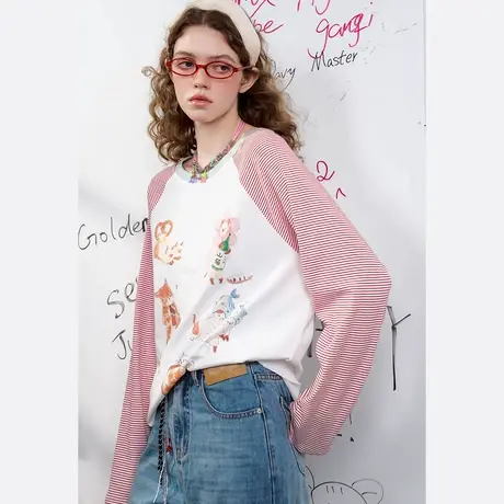 a02个性撞色条纹领口拼接印花长袖打底衫2025春季休闲女式T恤商品大图