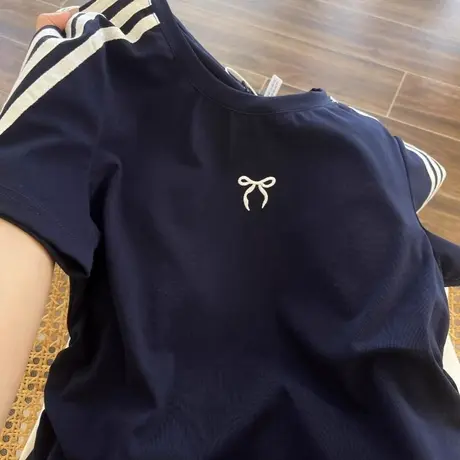 蝴蝶结刺绣短袖T恤女2025夏季新款修身韩版条纹设计感半袖上衣潮图片