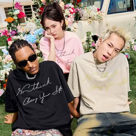 Nuthink字母刺绣美式复古短袖T恤宽松半袖多巴胺男女2025夏季新款图片