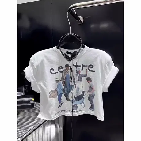 韩国东大门2025夏季新款时尚美式人物印花短袖短款T恤女垫肩上衣商品大图