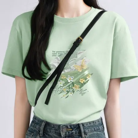 KWV真维斯短袖t恤女夏2025新款爆款独特别致小众设计感小上衣女商品大图