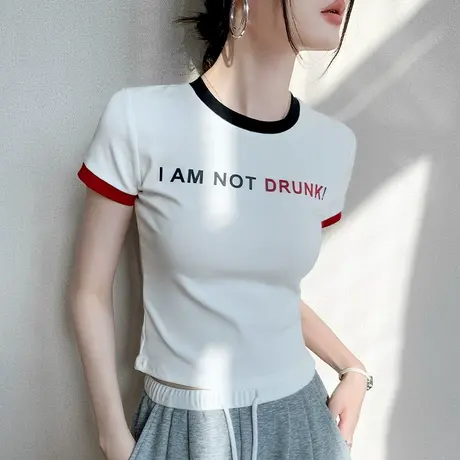 正肩白色短袖t恤女2024夏季新款设计感修身字母印花拼色短款上衣图片