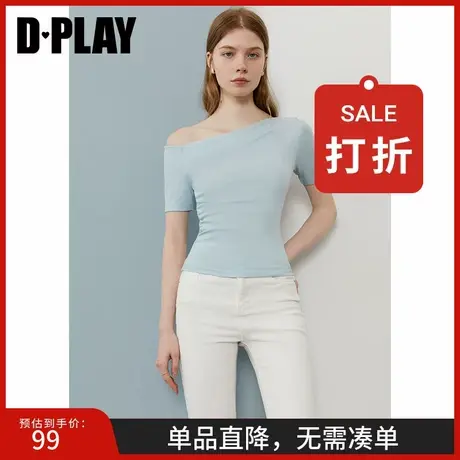 DPLAY2025年夏季新款蓝色斜肩设计短袖女肩部捏褶修身气质T恤图片