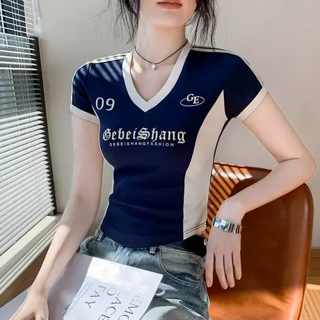 美式复古风V领短袖T恤女2025春夏新款修身撞色设计感字母印花上衣图片