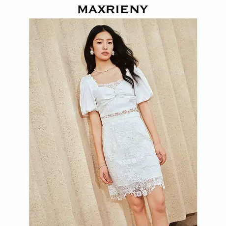 【奥莱】MAXRIENY复古蕾丝拼接立体花朵装饰上衣图片