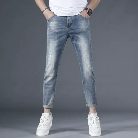 夏季九分破洞牛仔裤男款修身小脚2024新款浅蓝色潮流微宽男士裤子图片