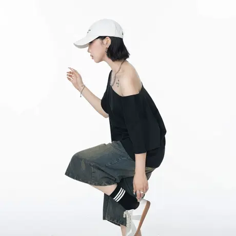 美式设计感斜肩一字领短袖T恤女夏季新款宽松慵懒松弛感半袖上衣图片