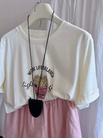 舒适自在！凉爽透气雪花棉薯条印花薄款宽松休闲短袖T恤女夏季商品大图