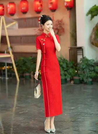 2025外嫁女旗袍中国红开叉走秀回娘家旗袍短袖礼仪迎宾颁奖旗袍商品大图