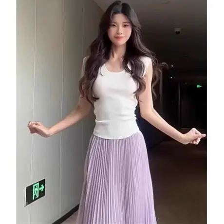 白色小飞袖冰丝针织衫短袖t恤女夏季小个子修身显瘦辣妹正肩上衣图片