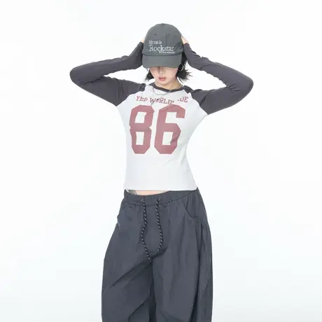 2025秋季新款美式辣妹风圆领印花长袖T恤女修身显瘦休闲短款上衣图片