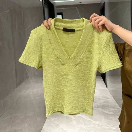 chic甜辣短袖T恤女夏季修身内搭韩版V领正肩打底衫纯欲性感上衣服图片