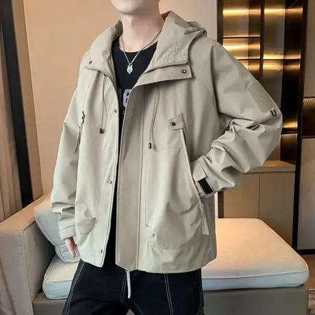 男士夹克休闲春秋季初高中大学生加大码高级感冲锋衣连帽工装外套图片