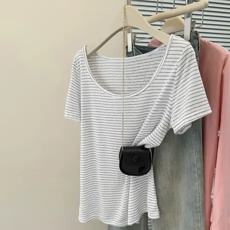 条纹大领口U领短袖T恤女夏季宽松韩版辣妹斜肩露肩半袖上衣ins潮图片