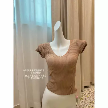 现货 东大门卡其色深V领针织衫短袖T恤女夏季新款修身纯欲风显身图片