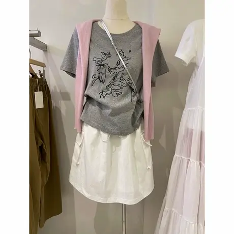 重工刺绣短袖T恤女夏季修身显瘦打底衫内搭韩版设计感小众上衣潮图片