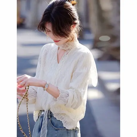 时尚气质衬衫2025年春夏季新款V领温柔简约通勤淑女通勤百搭上衣图片