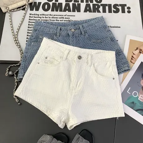 韩版水洗压印格子牛仔短裤2024春夏新款显瘦百搭高腰阔腿裤辣妹裤图片