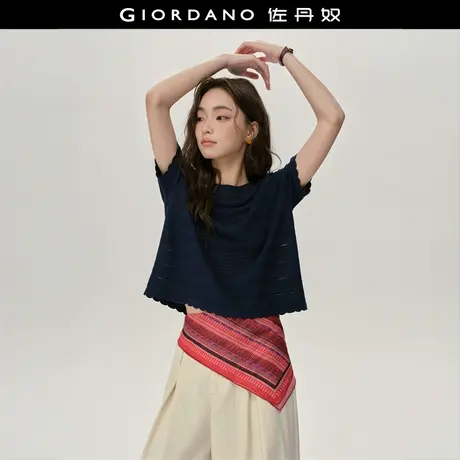 设计师款佐丹奴镂空针织衫女新款波浪边圆领中袖针织上衣18355213商品大图