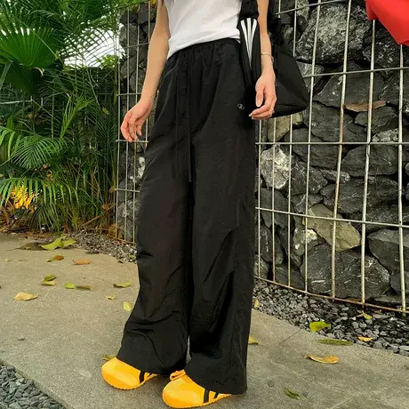 尔给高街刺绣小标休闲裤女春秋季潮牌直筒宽松阔腿裤女图片