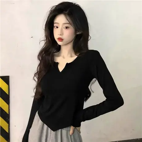 纯欲风辣妹V领长袖T恤女装秋季2024新款白色修身显瘦内搭打底上衣图片