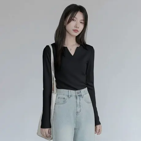 KV真维斯设计感V领t恤女新款秋季纯欲修身显瘦别致长袖打底衫上衣图片