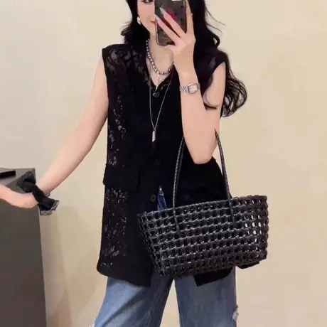 韩系设计感蕾丝镂空V领无袖衬衫女2025夏季新款宽松显瘦百搭上衣商品大图